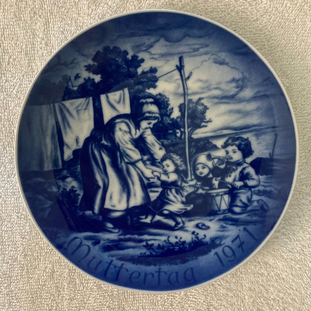 Bareuther Waldsassen Muttertag Porcelain 1971 Mother's Day 7 3/4" Plate